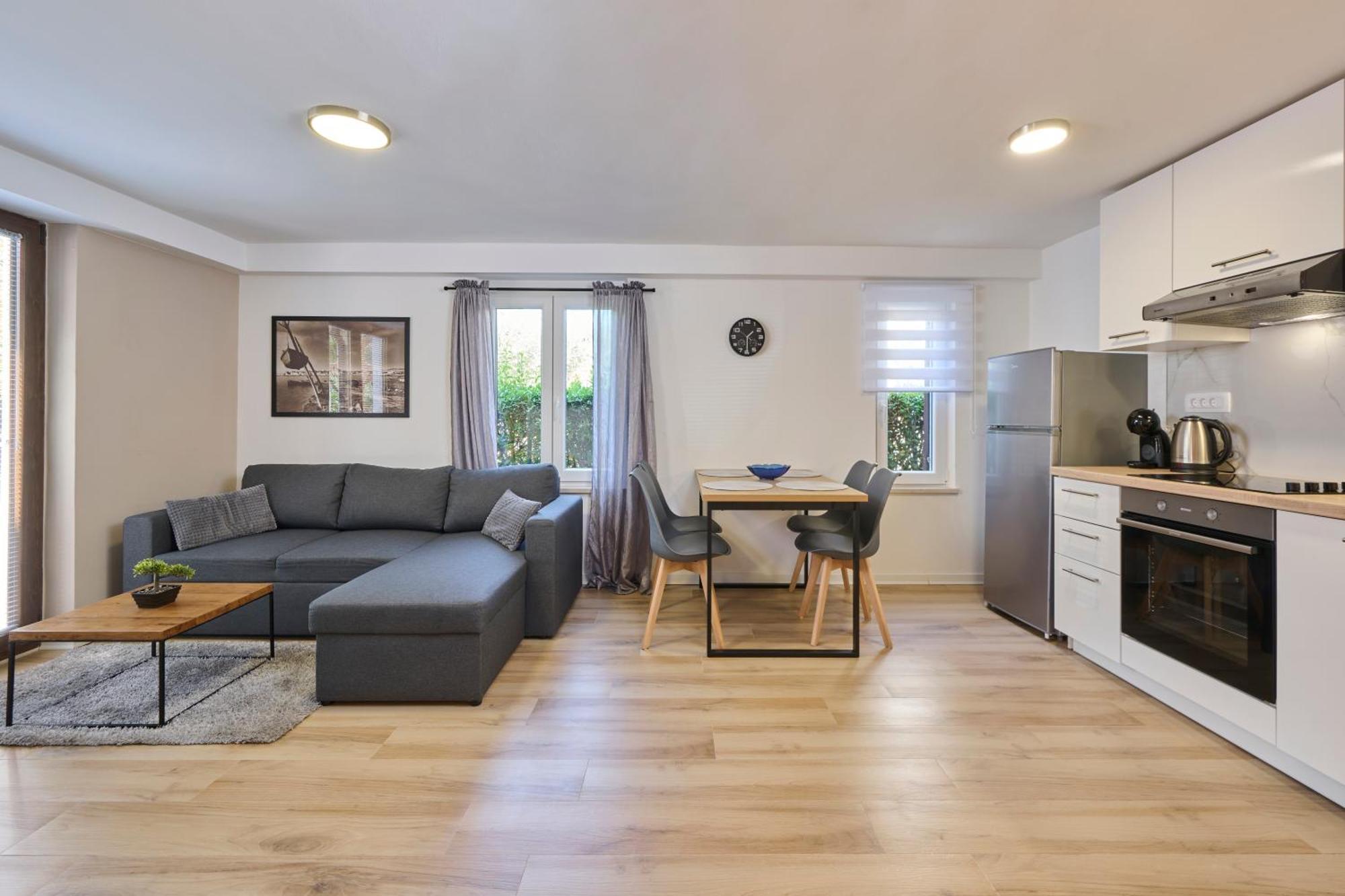 Belvedere Apartments Умаг Экстерьер фото