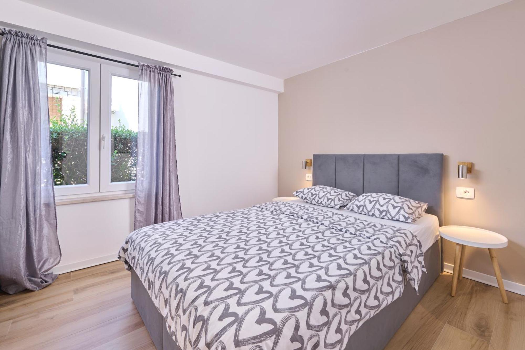 Belvedere Apartments Умаг Экстерьер фото